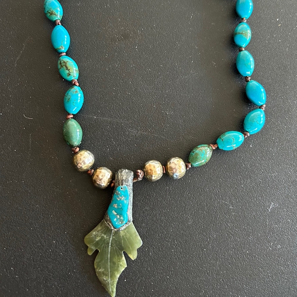 GORGEOUS ETHNIC TURQUOISE  AND JADE NECKLACE